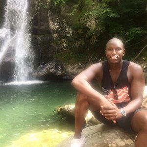 Meet your Posher, Ousmane